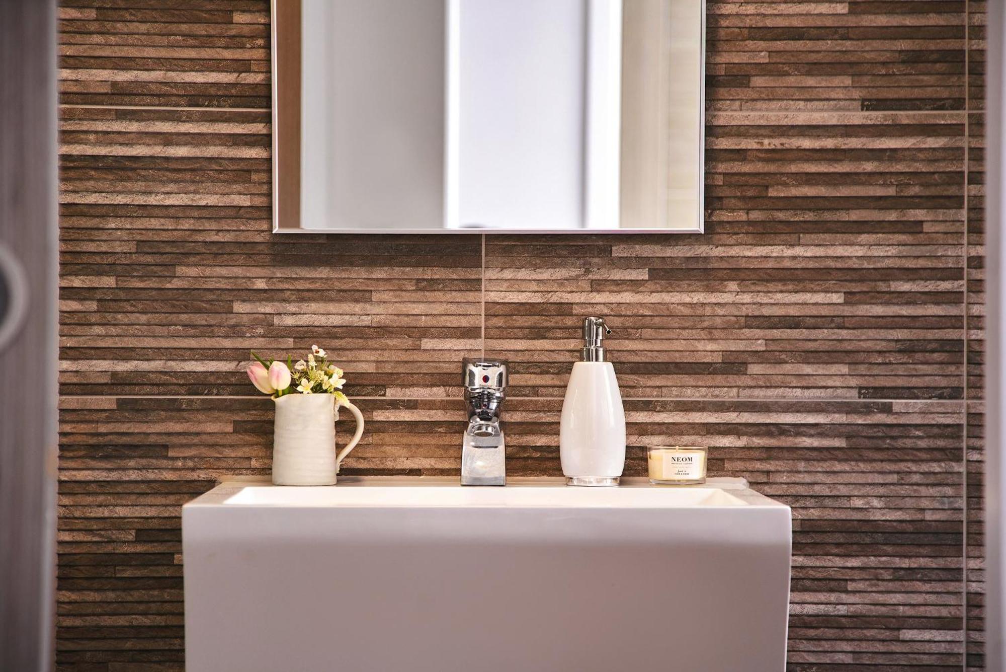 Ferienwohnung Harbour Breeze - Contemporary Waterside Bolthole On Torquay'S Iconic Marina Exterior foto